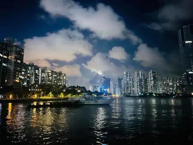 这一重大决策部署，有何深意？